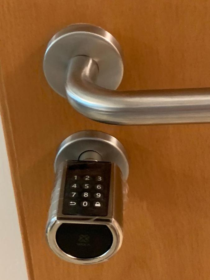 Sinus Premium Aparthotel Шиофок Экстерьер фото